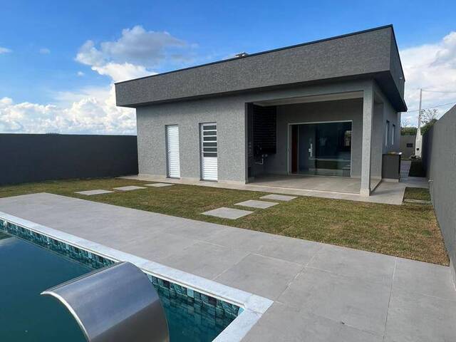 #16 - Casa para Venda em Atibaia - SP - 2