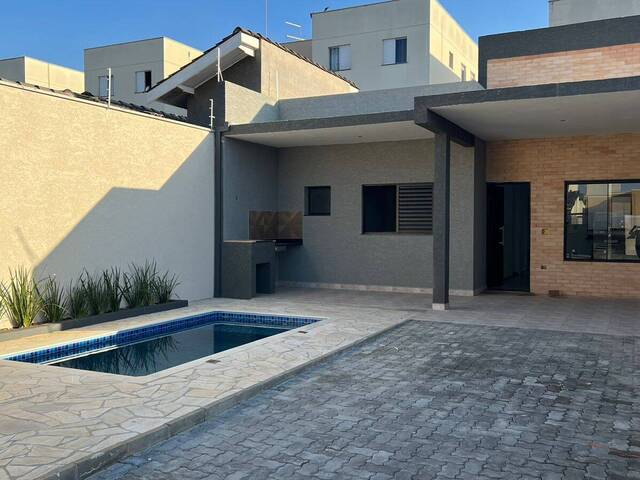 Casa para Venda em Atibaia - 2