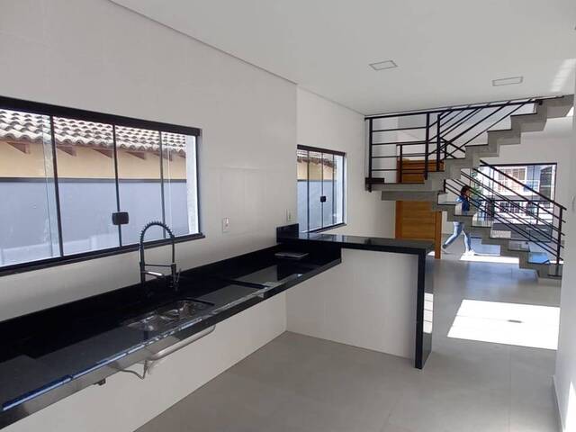 Casa para Venda em Atibaia - 4