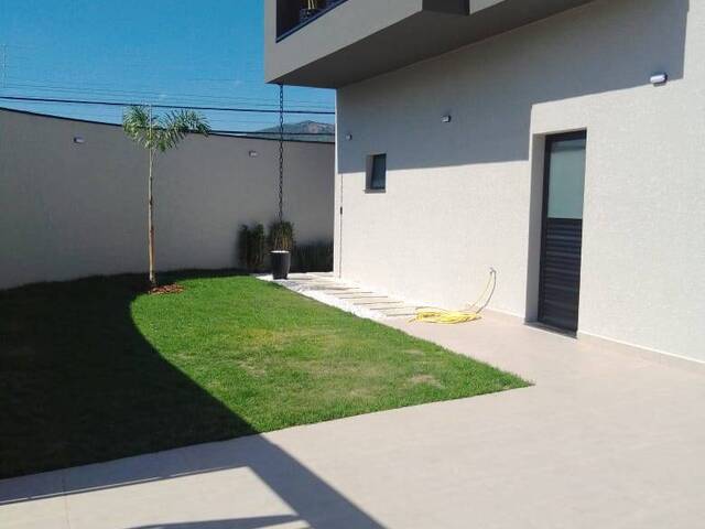 Venda em Nova Gardênia - Atibaia