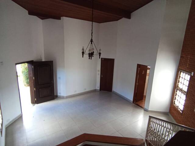 Casa para Venda em Atibaia - 4